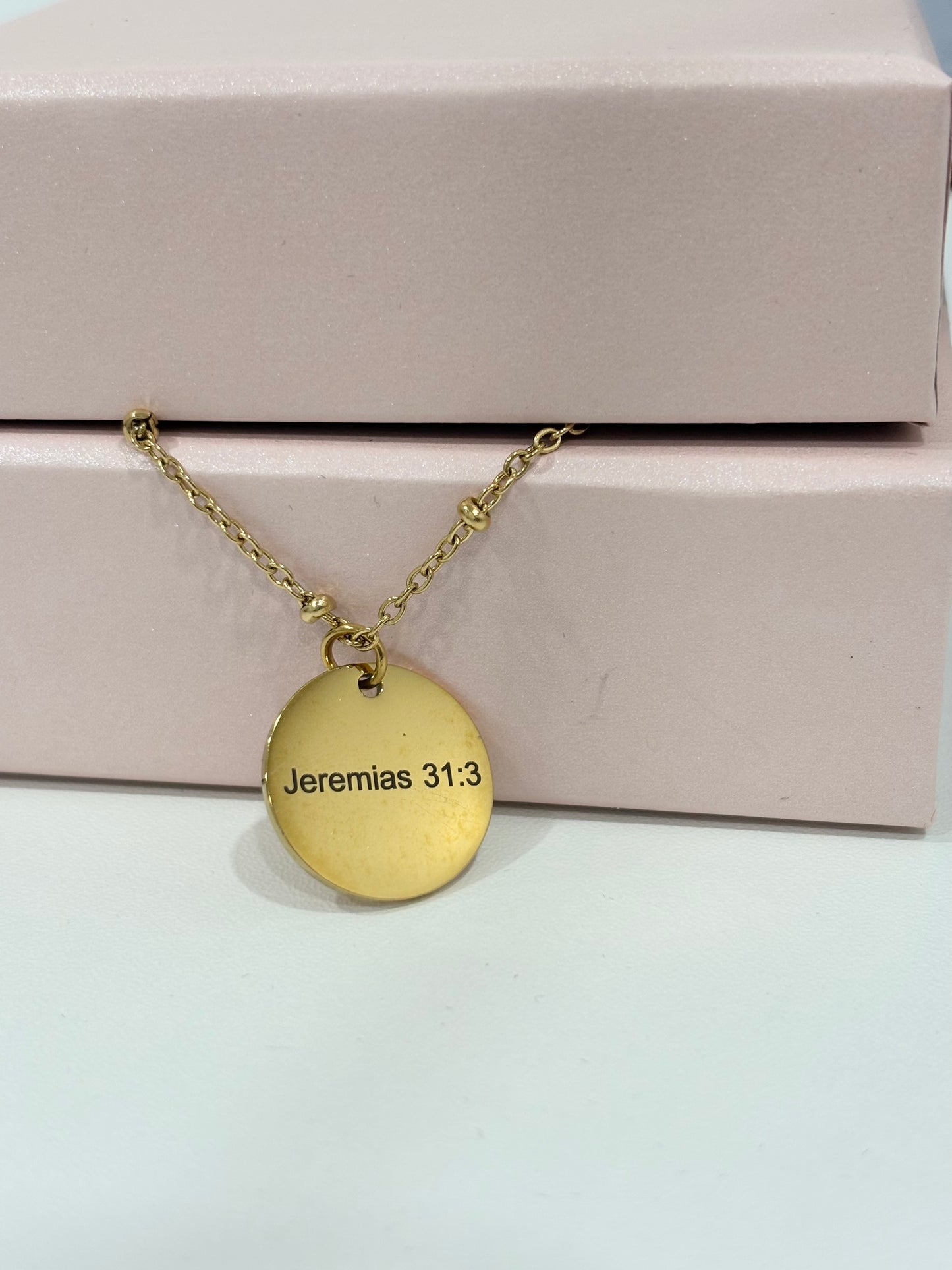 Cadena,con amor eterno te he amado(Jeremías 31:3)