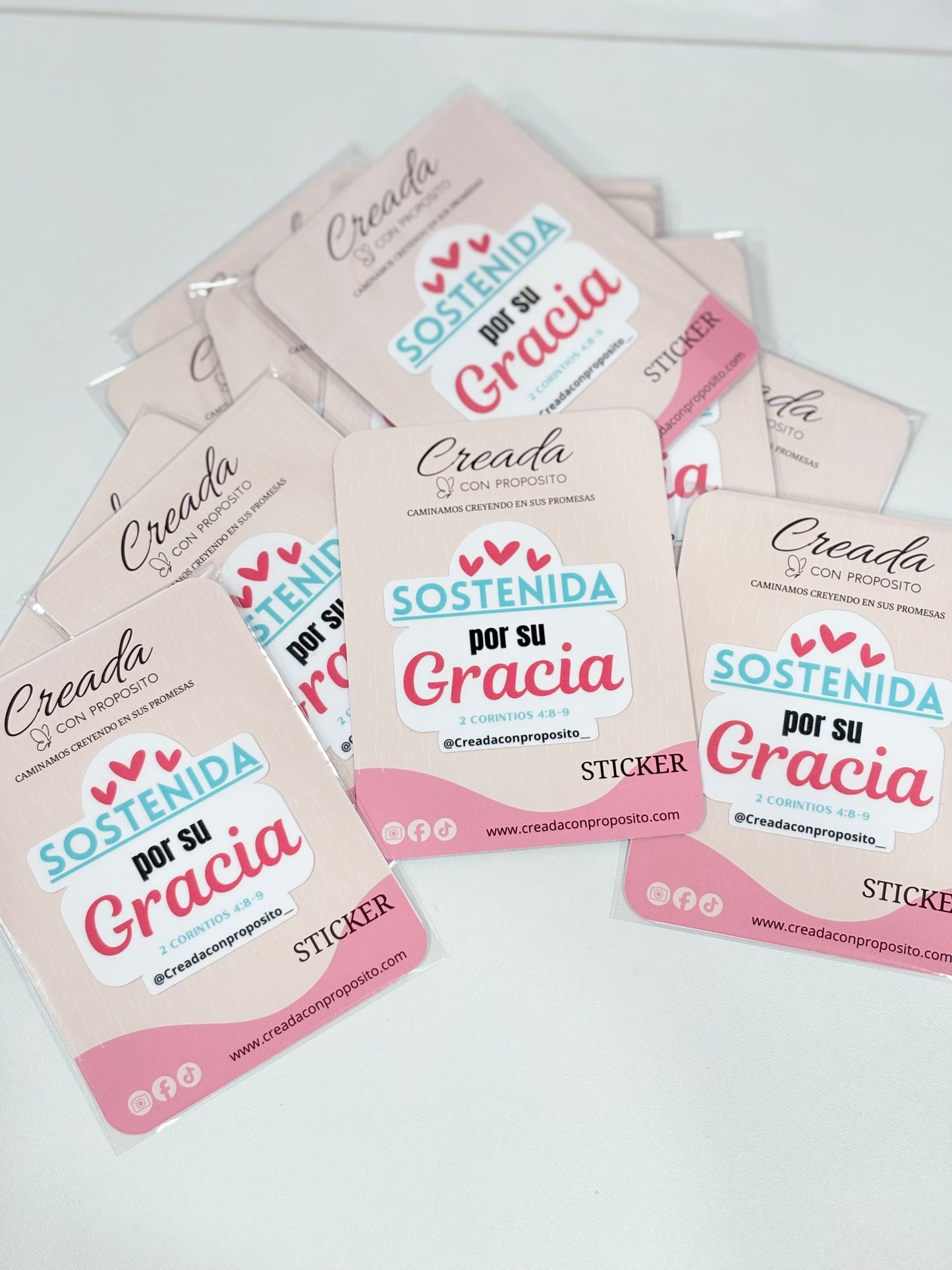 Sticker,Sostenida por su Gracia